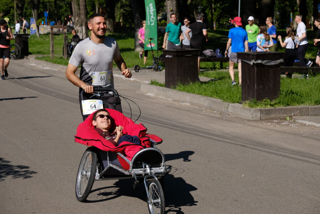 Біг Творить Добро
